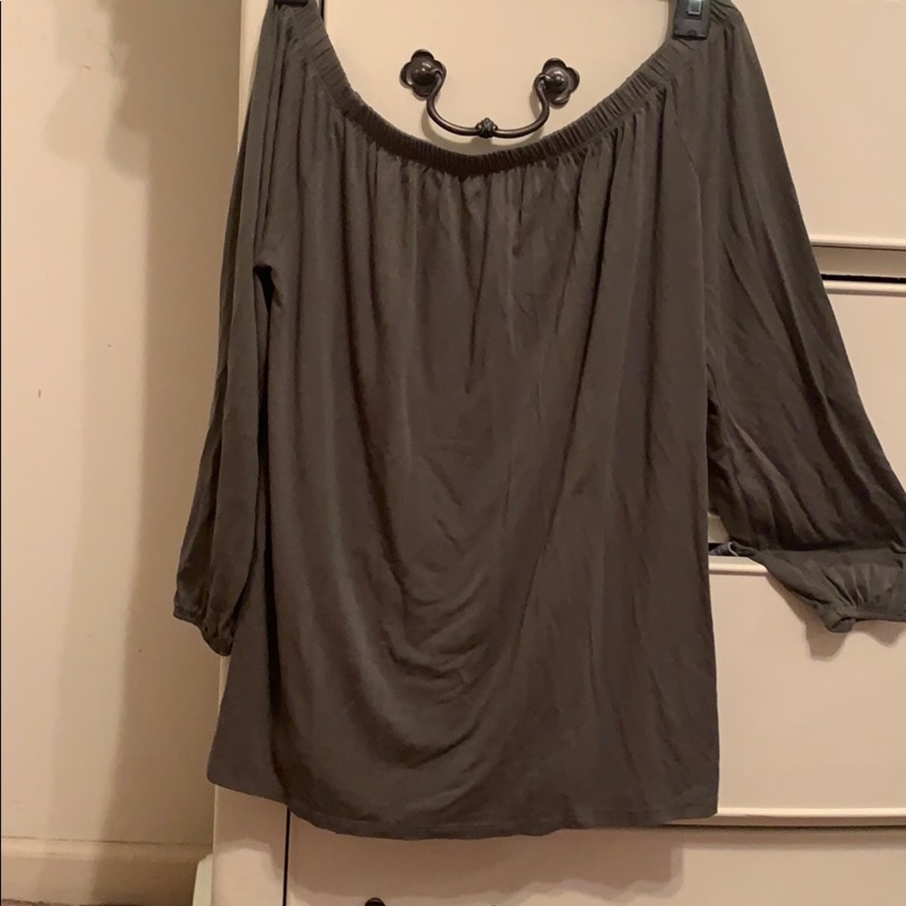 Off shoulder shirt